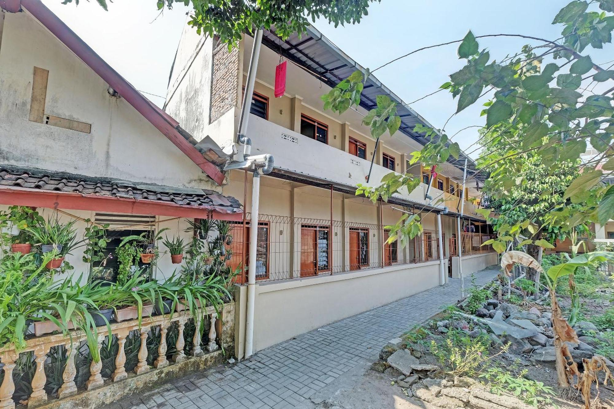 Spot On 92934 Nusantara Syariah Maguwo エクステリア 写真